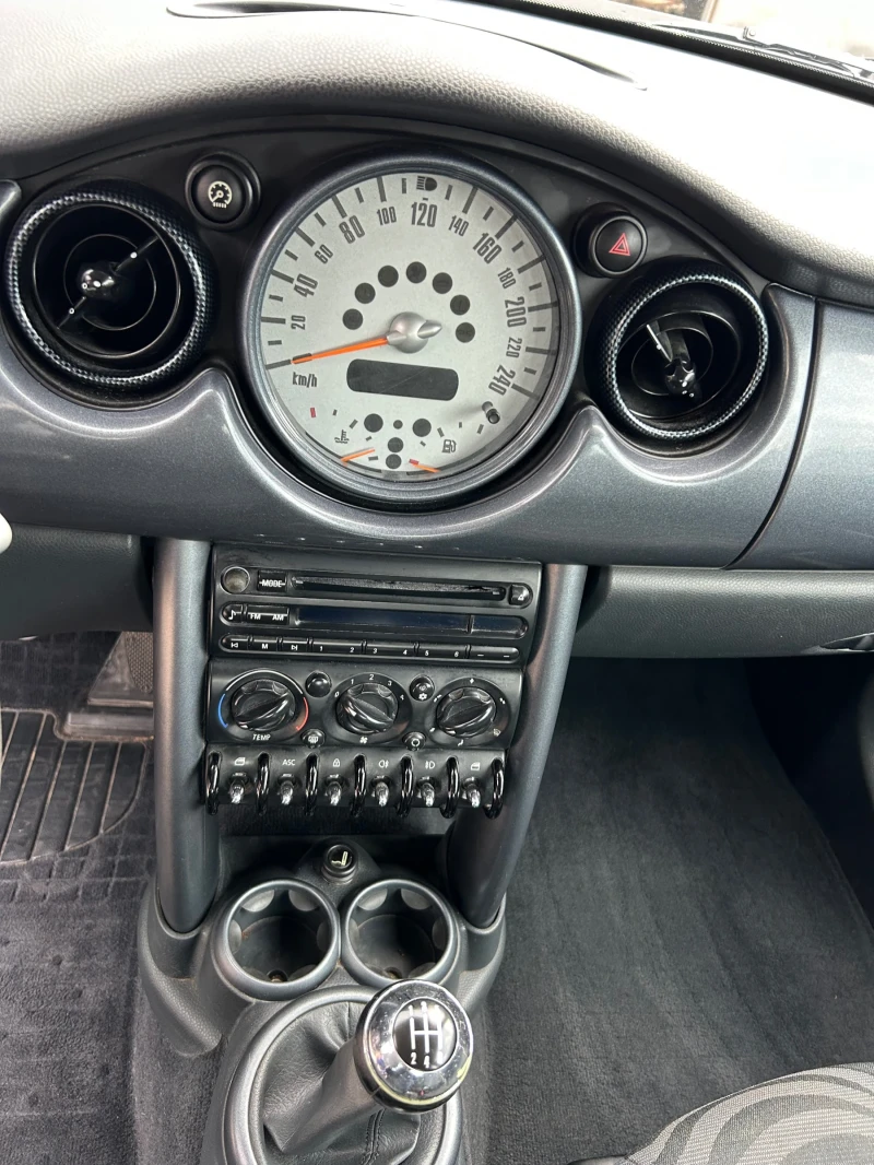 Mini One, снимка 12 - Автомобили и джипове - 51751985