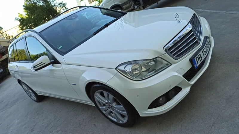 Mercedes-Benz C 220, снимка 12 - Автомобили и джипове - 50954031