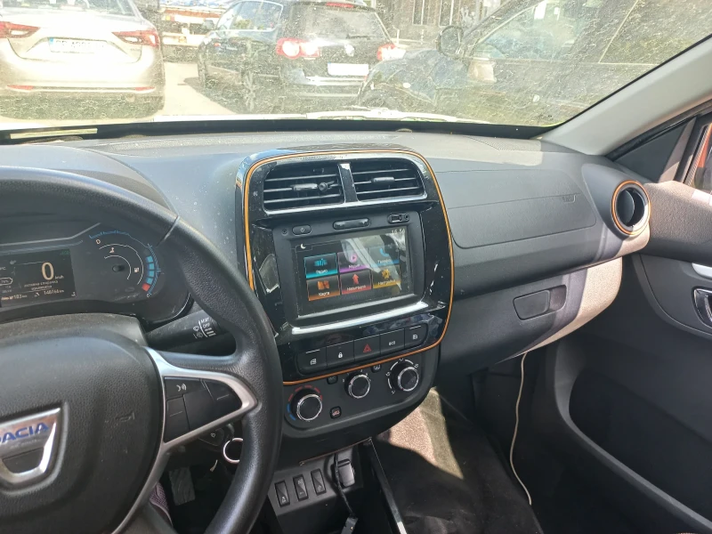 Dacia Spring, снимка 8 - Автомобили и джипове - 51074510