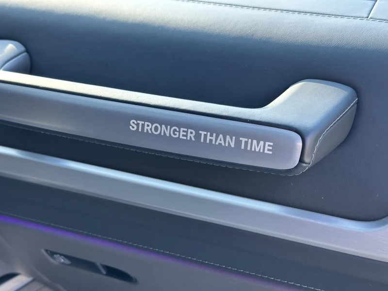 Mercedes-Benz G 63 AMG STRONGER THAN TIME/CARBON/ , снимка 12 - Автомобили и джипове - 52166664