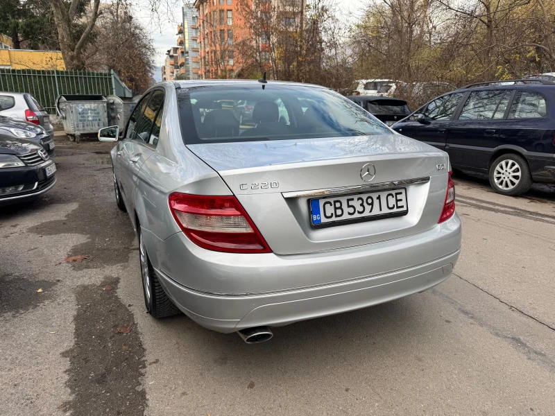 Mercedes-Benz C 220 CDI Автоматик, снимка 2 - Автомобили и джипове - 52532751