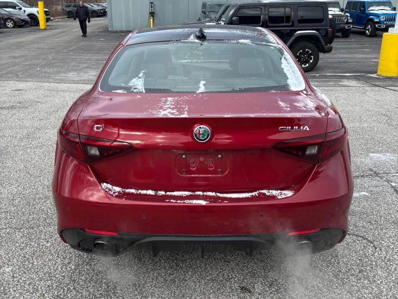 Alfa Romeo Giulia * TI SPORT * CARFAX * ЦЕНА ДО БГ, снимка 3 - Автомобили и джипове - 53020079