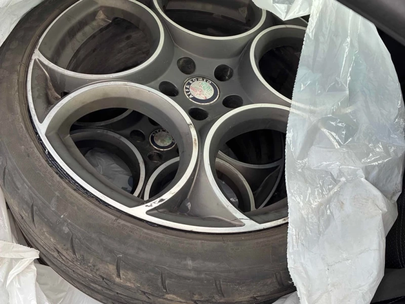 Alfa Romeo Giulia * TI SPORT * CARFAX * ЦЕНА ДО БГ, снимка 9 - Автомобили и джипове - 53020079