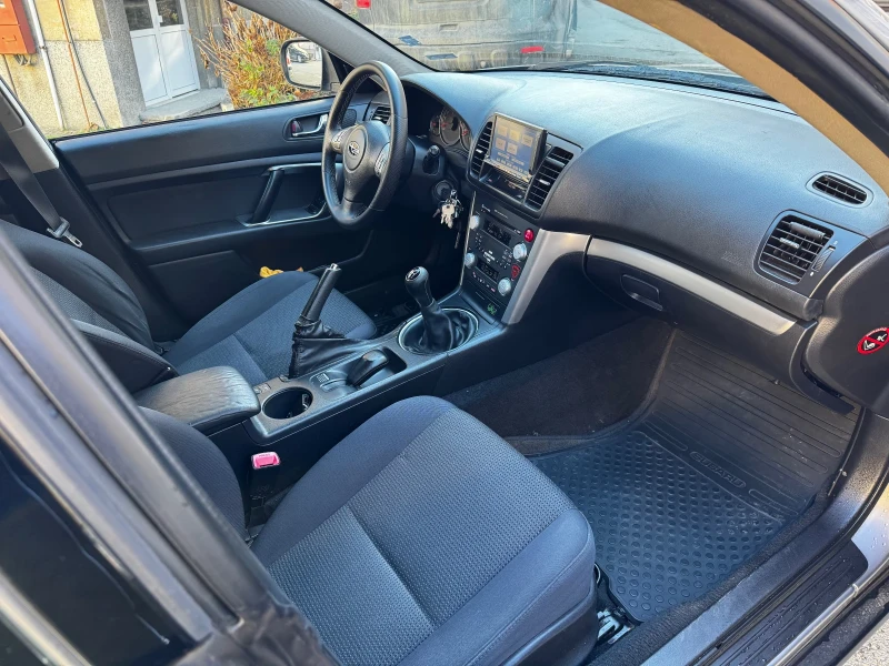 Subaru Outback 2.5Facelift - без газ !, снимка 7 - Автомобили и джипове - 53253511