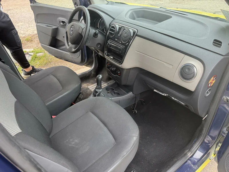 Dacia Lodgy 1 6 газ 2013 , снимка 13 - Автомобили и джипове - 53458121