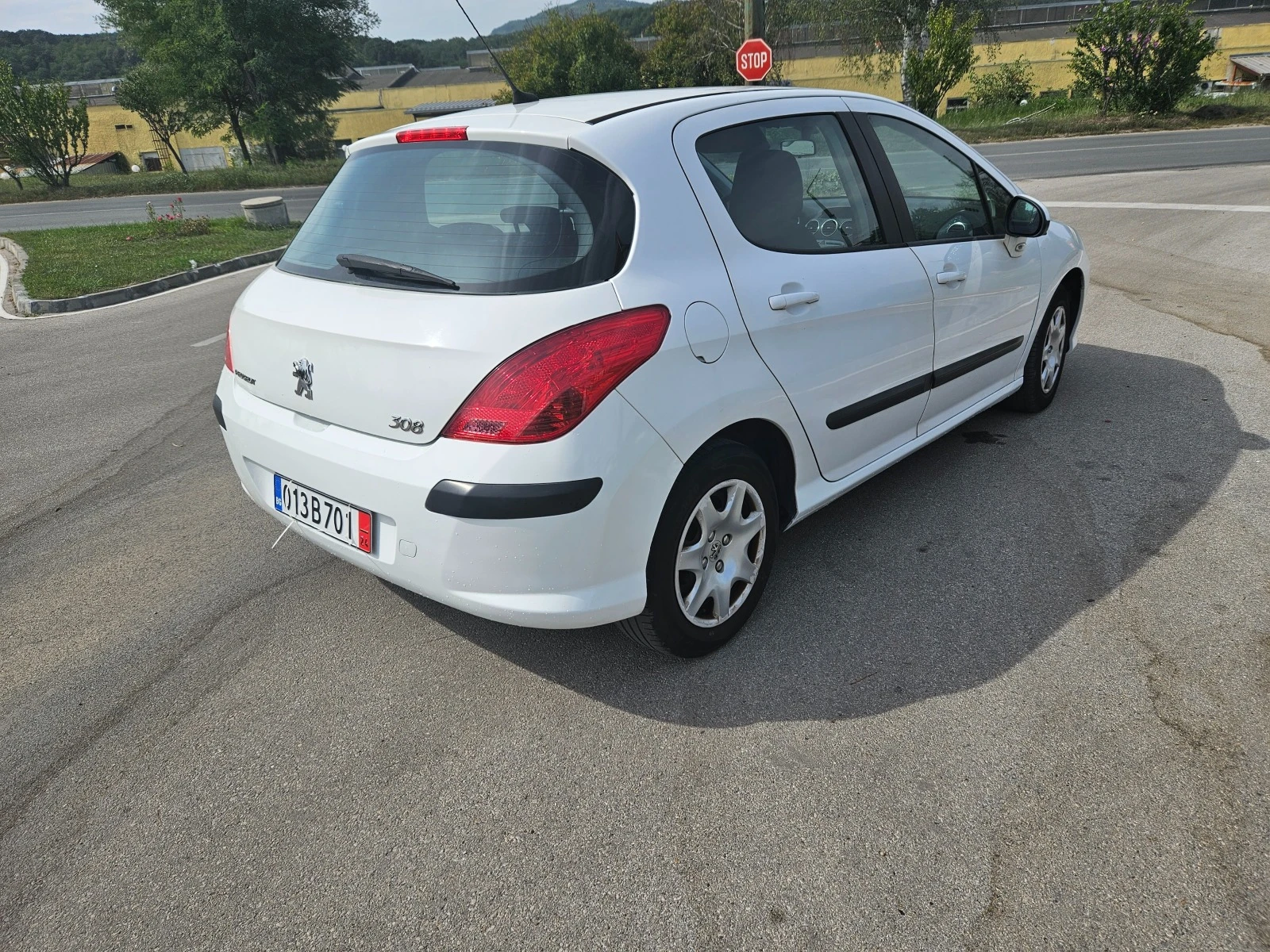 Peugeot 308 1.6 HDI, 92 к.с. - изображение 3