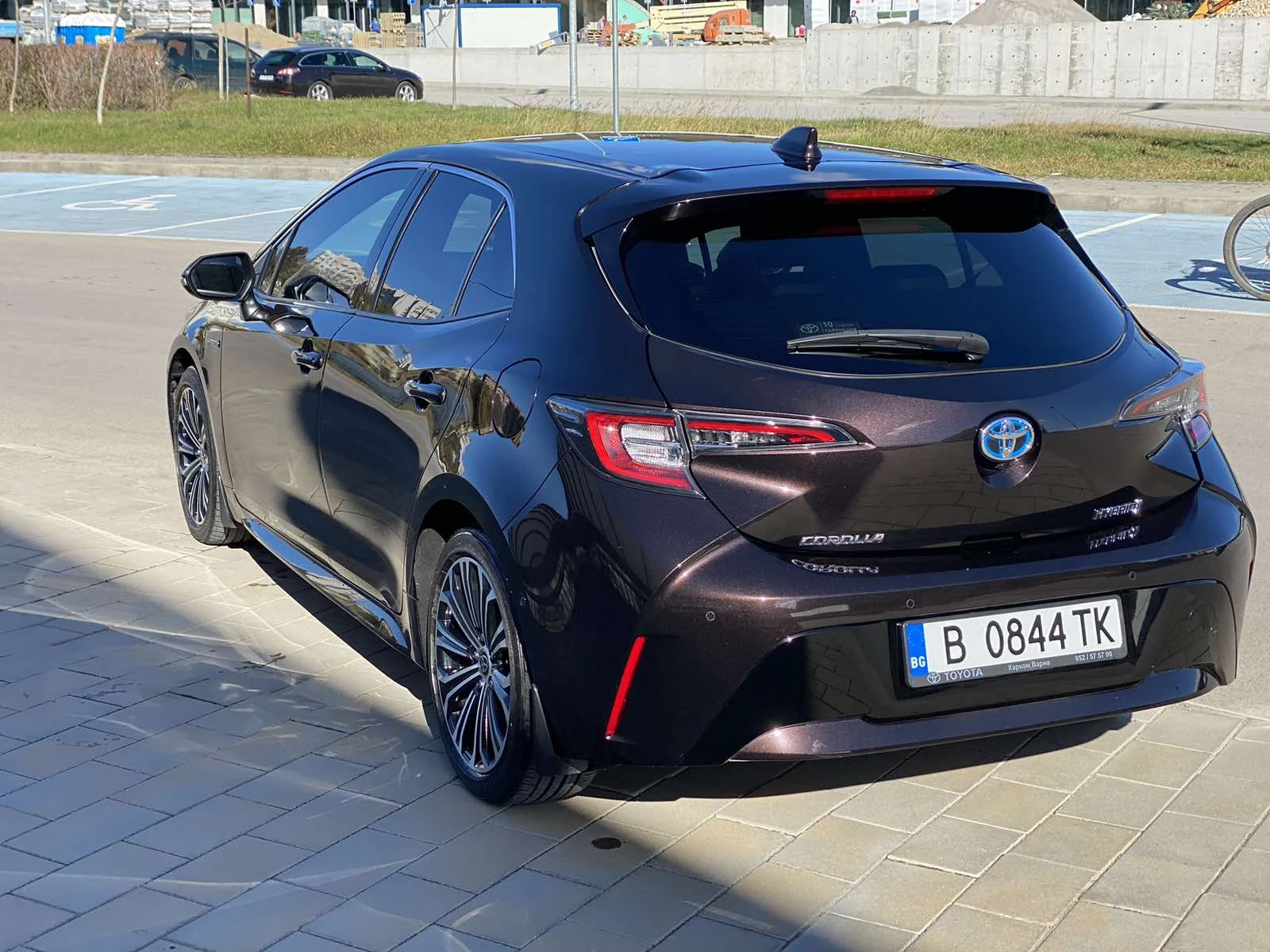 Toyota Corolla LUXURY - изображение 6