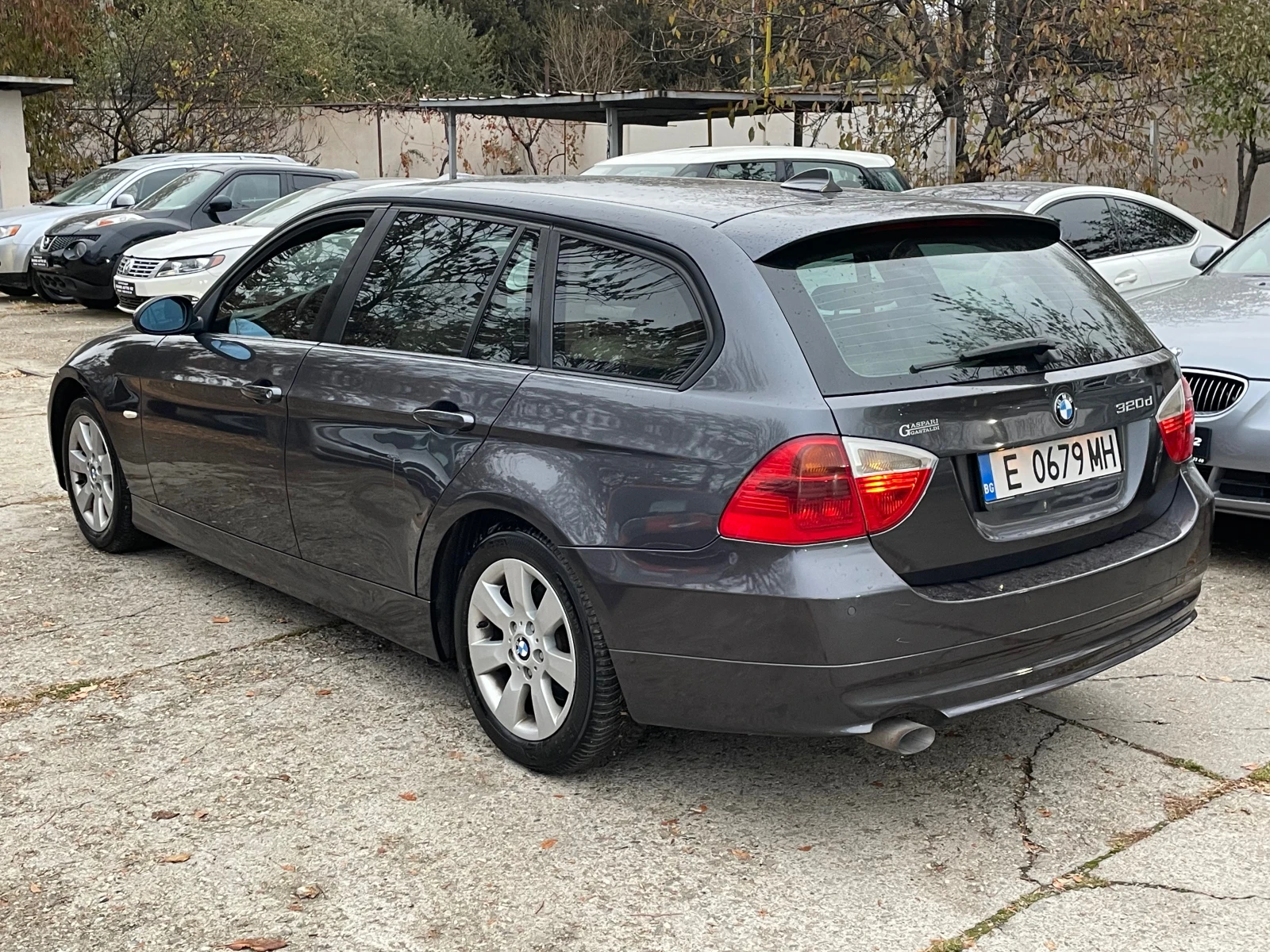 BMW 320 FULL ЕКСТРИ - изображение 3