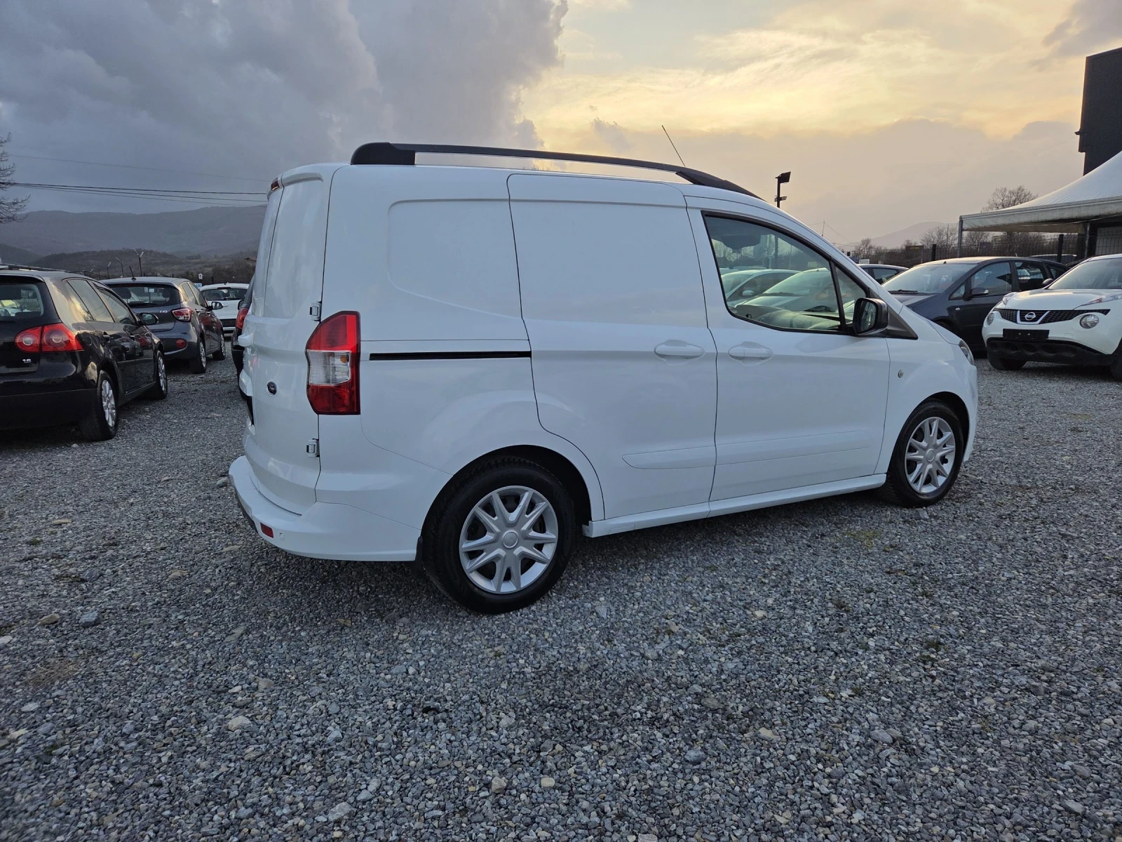 Ford Tourneo Connect 1.5 tdci titanium sport euro 6 - изображение 5