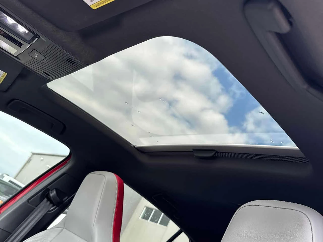 VW Golf * GTI* Performance * 2 КЛЮЧА* ПОДГРЕВ* KEYLESS* , снимка 11 - Автомобили и джипове - 53805169