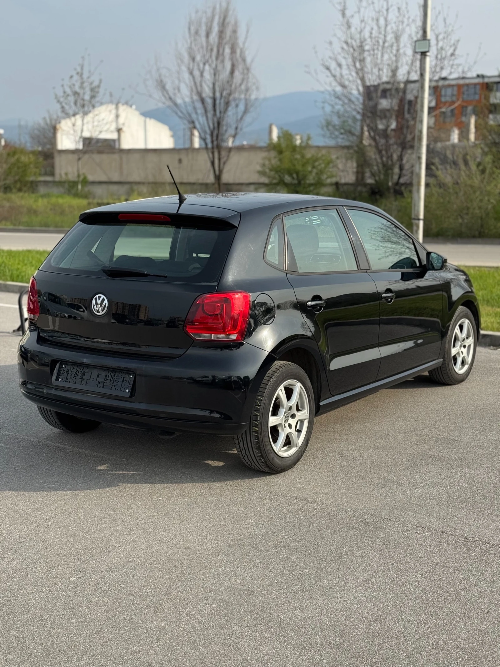 VW Polo 1.2 TDI 75кс, снимка 2 - Автомобили и джипове - 54184155