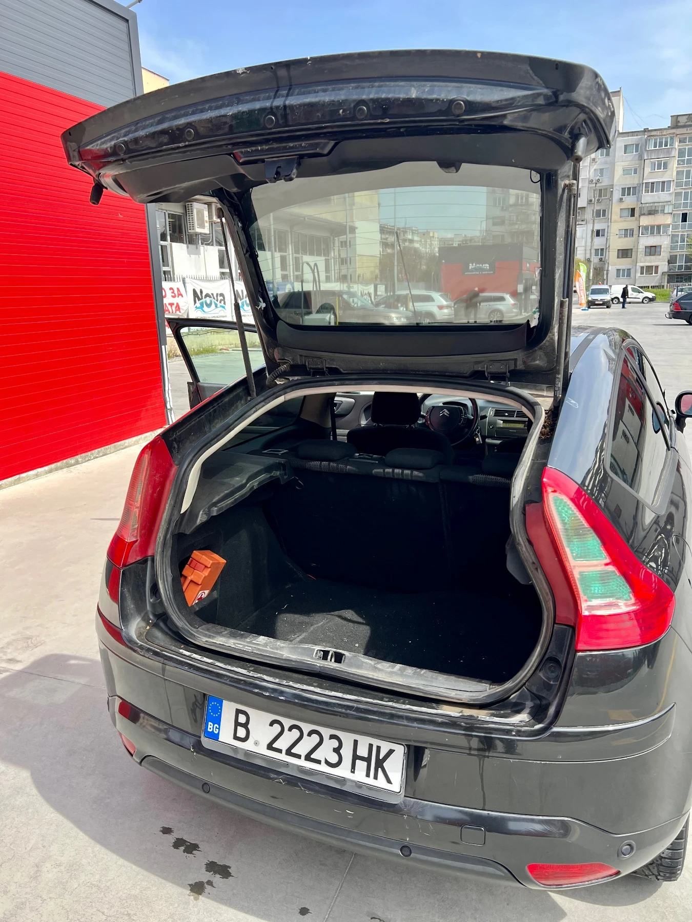 Citroen C4 1.6 HDI Топ цена!, снимка 12 - Автомобили и джипове - 54226370