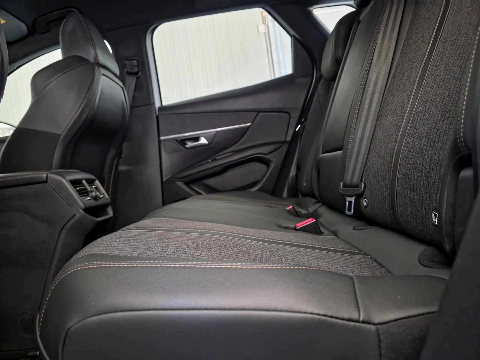 Peugeot 3008 2.0GT LINE BLUEHDI EAT8 181 | Mobile.bg � ����������� 12