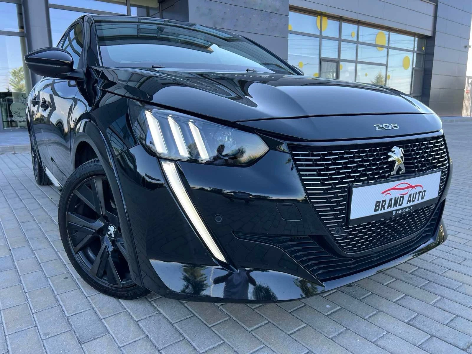 Peugeot 208 * GT- Black Pack * 100k.c. EAT8 * AUTOMATIC * , снимка 3 - Автомобили и джипове - 55247405