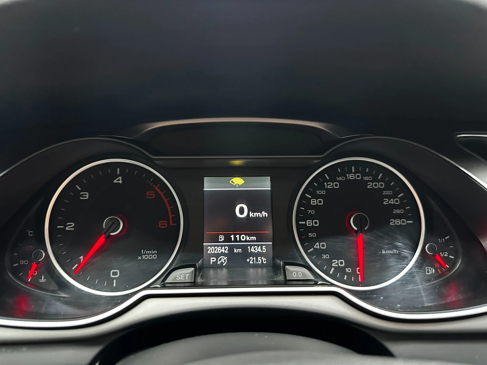 Audi A4 2.0d 150 к.с./ГАРАНЦИЯ, снимка 14 - Автомобили и джипове - 55445930