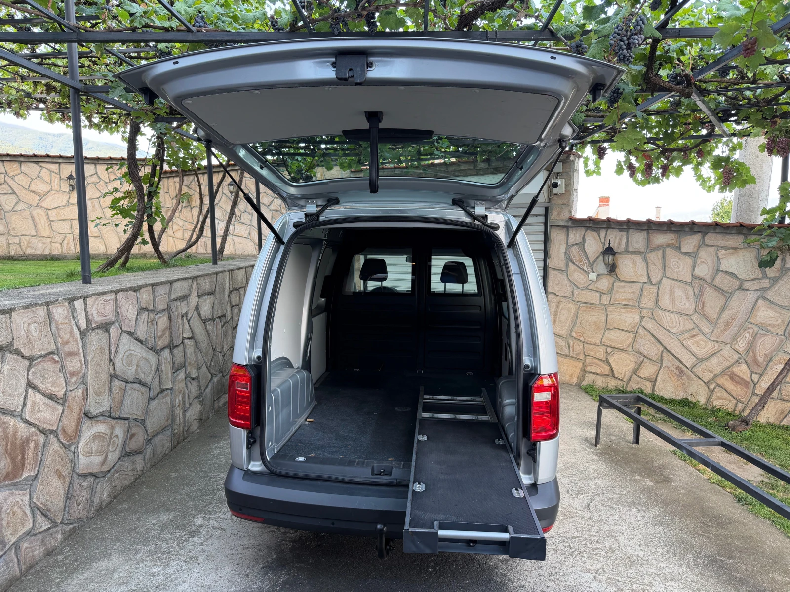 VW Caddy 1.4 CNG МЕТАН MAXI N1 KLIMA  EURO 6 , снимка 12 - Автомобили и джипове - 55824161