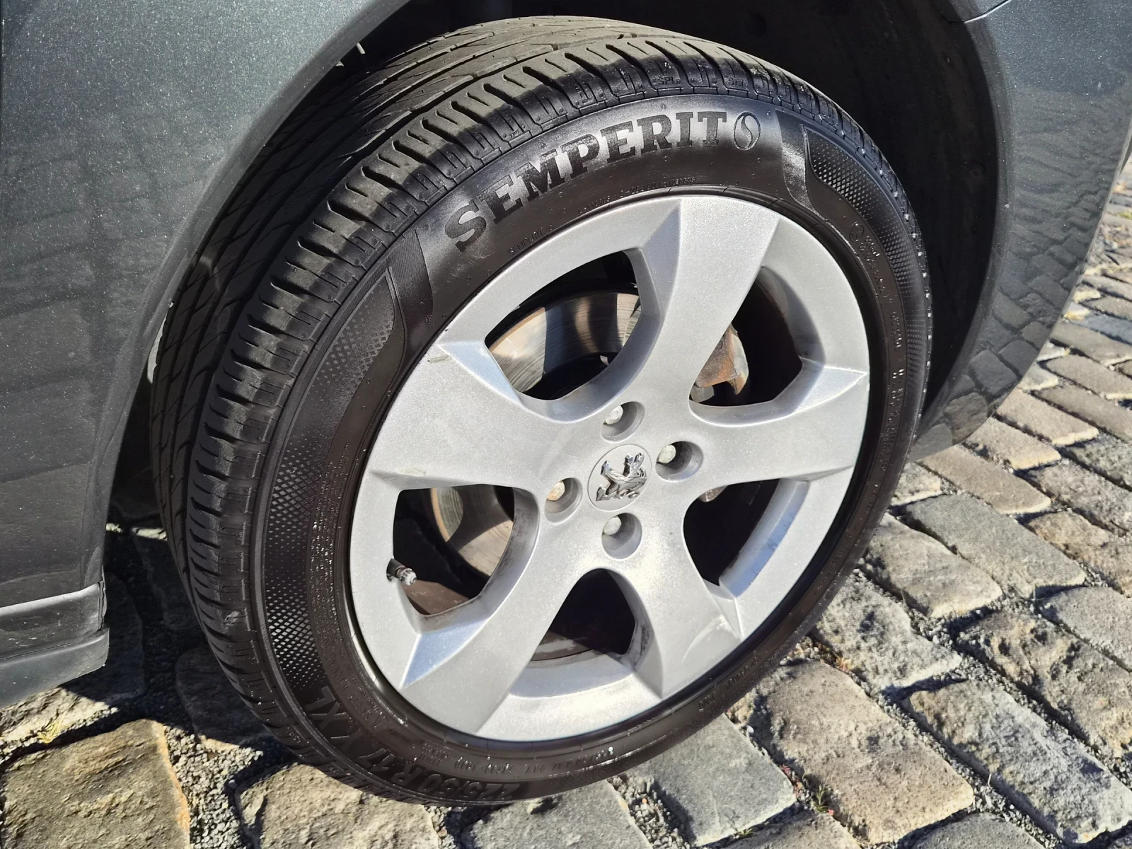 Peugeot 3008 1.6HDI 112кс ЕURO 5, снимка 9 - Автомобили и джипове - 56294344