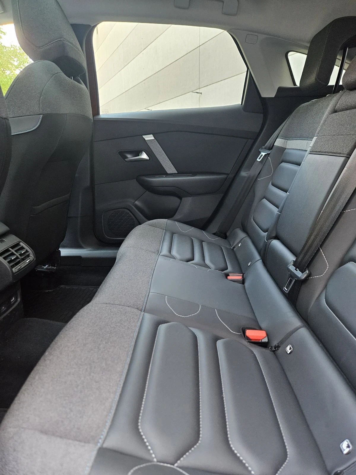 Citroen C4 SHINE/1.2PureTech/131/EAT8, снимка 14 - Автомобили и джипове - 56334593