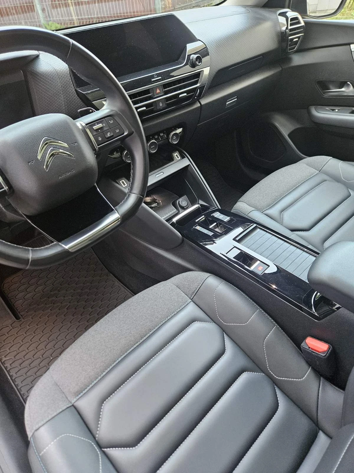 Citroen C4 SHINE/1.2PureTech/131/EAT8, снимка 9 - Автомобили и джипове - 56334593