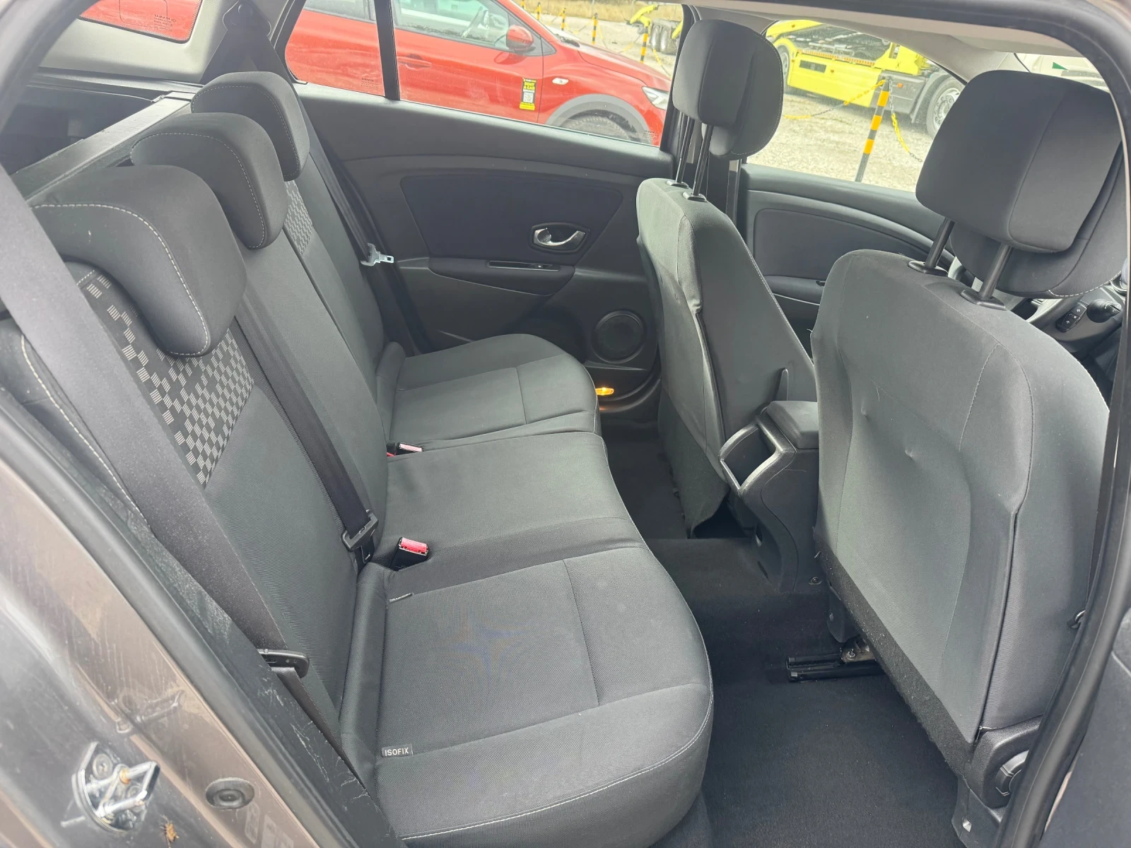 Renault Megane 1.5dci-110, снимка 8 - Автомобили и джипове - 56675883