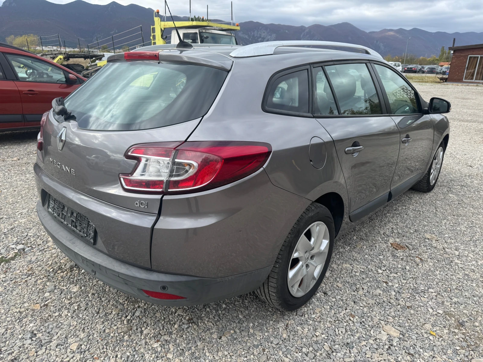 Renault Megane 1.5dci-110, снимка 4 - Автомобили и джипове - 56675883