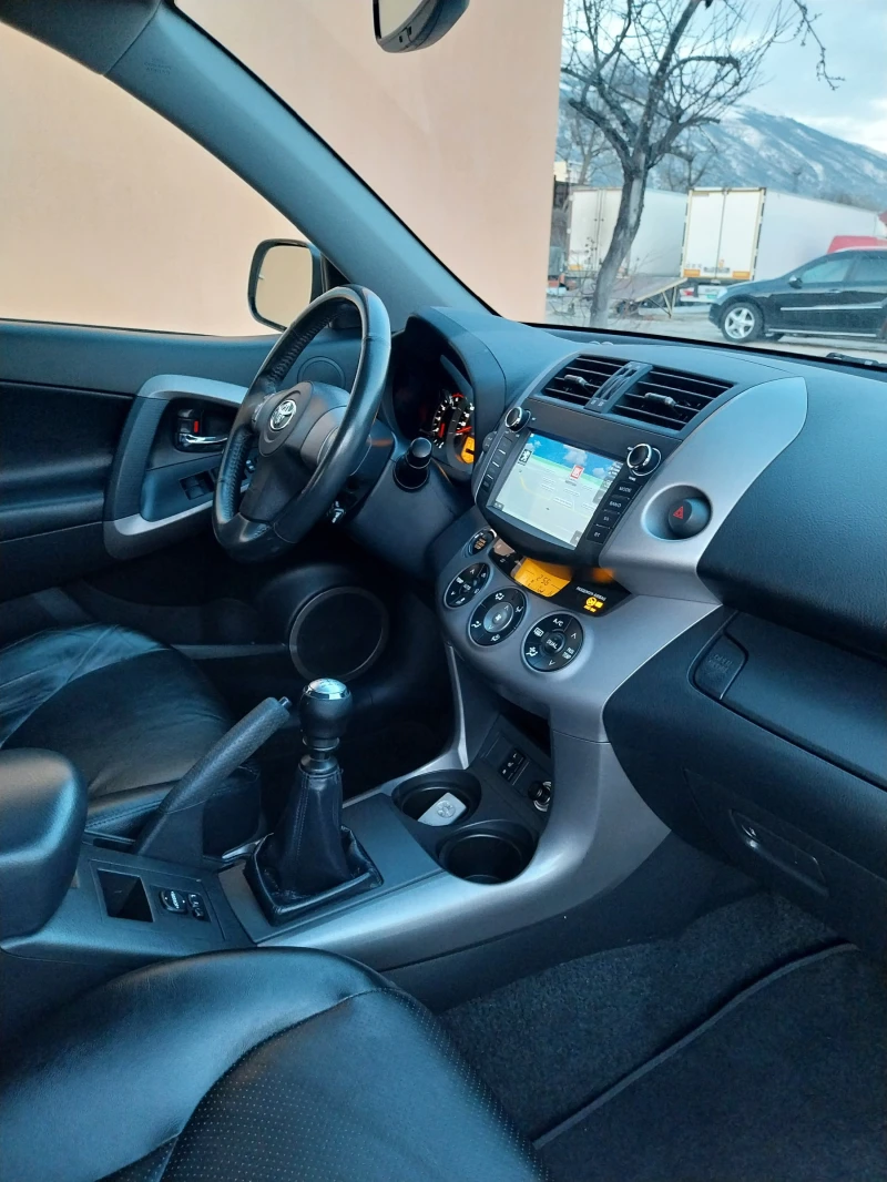 Toyota Rav4 //Crossover-FULL- LUXURY//6ск.//NAVI//, снимка 10 - Автомобили и джипове - 49226397