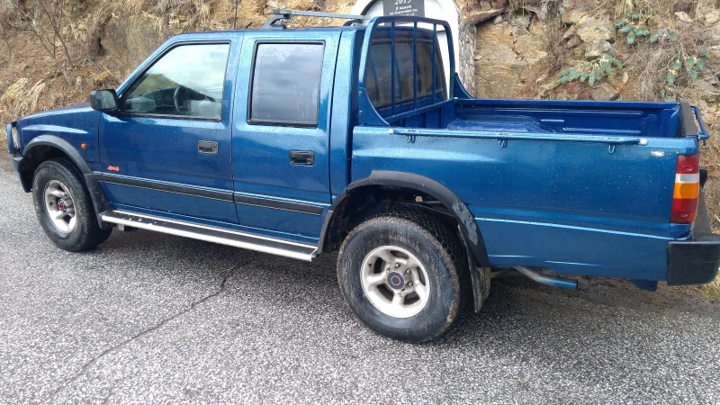 Opel Campo 2.3, снимка 4 - Автомобили и джипове - 51672185