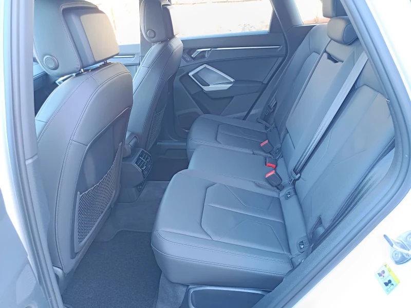 Audi Q3 S-line, снимка 8 - Автомобили и джипове - 51866927