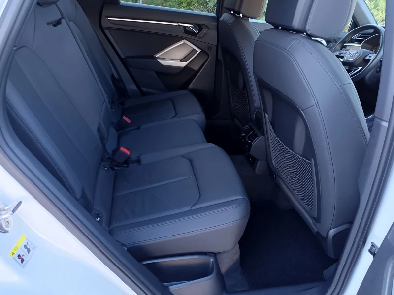 Audi Q3 S-line, снимка 16 - Автомобили и джипове - 51866927