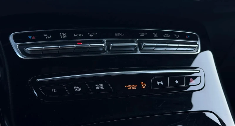 Mercedes-Benz EQC 400 4Matic AMG Line, снимка 9 - Автомобили и джипове - 52315318