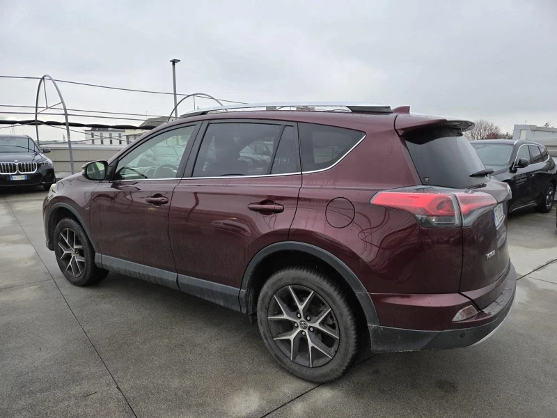 Toyota Rav4 2.0 D4D 143 KC EURO 6B EXECUTIVE ВСИЧКИ ЕКСТРИ, снимка 3 - Автомобили и джипове - 53073413