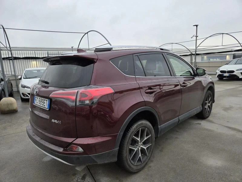 Toyota Rav4 2.0 D4D 143 KC EURO 6B EXECUTIVE ВСИЧКИ ЕКСТРИ, снимка 5 - Автомобили и джипове - 53073413
