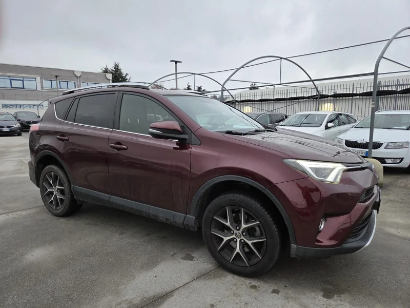 Toyota Rav4 2.0 D4D 143 KC EURO 6B EXECUTIVE ВСИЧКИ ЕКСТРИ, снимка 2 - Автомобили и джипове - 53073413