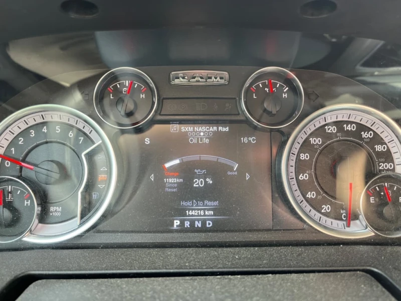 Dodge RAM 1500 * SLT * CARFAX * БЕЗ ПЪРВОНАЧАЛНА ВНОСКА, снимка 8 - Автомобили и джипове - 53215141