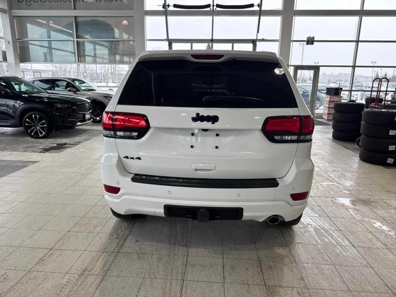 Jeep Grand cherokee * Altitude * CARFAX * ПОДГРЕВ* ПАНОРАМА* , снимка 4 - Автомобили и джипове - 53246721