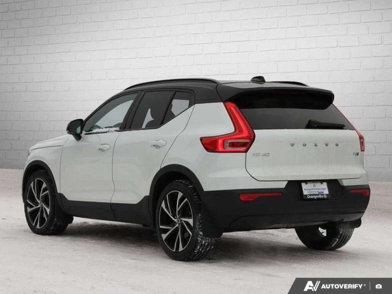 Volvo XC40 * R Design * CARFAX * ЦЕНА ДО БГ, снимка 5 - Автомобили и джипове - 53263757