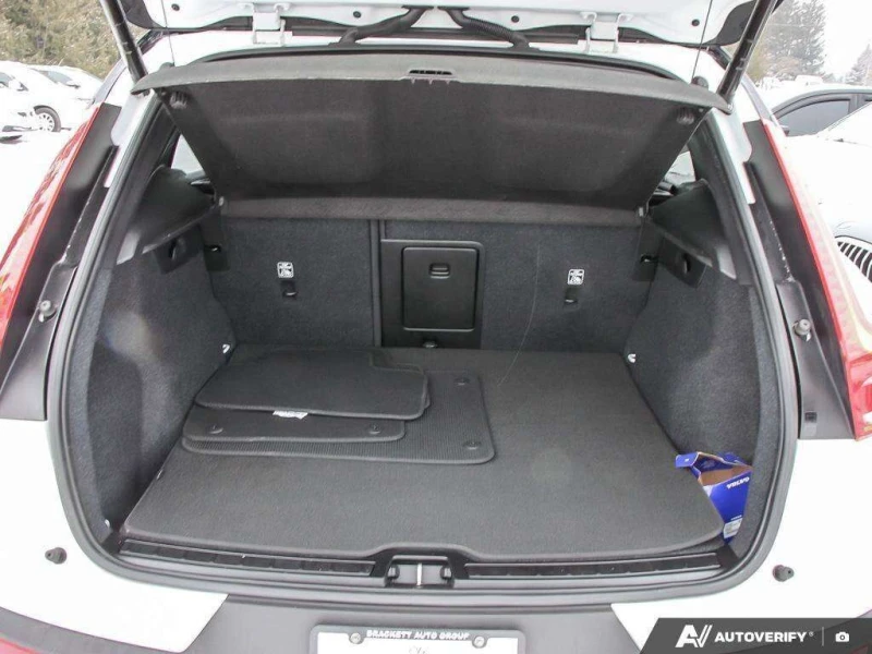 Volvo XC40 * R Design * CARFAX * ЦЕНА ДО БГ, снимка 16 - Автомобили и джипове - 53263757