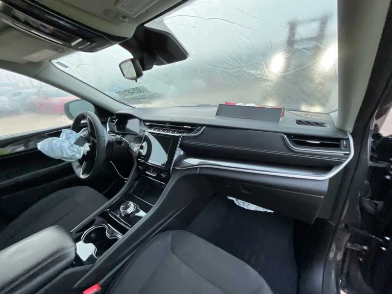 Jeep Grand cherokee Laredo | 3.6 V6, снимка 9 - Автомобили и джипове - 53499477