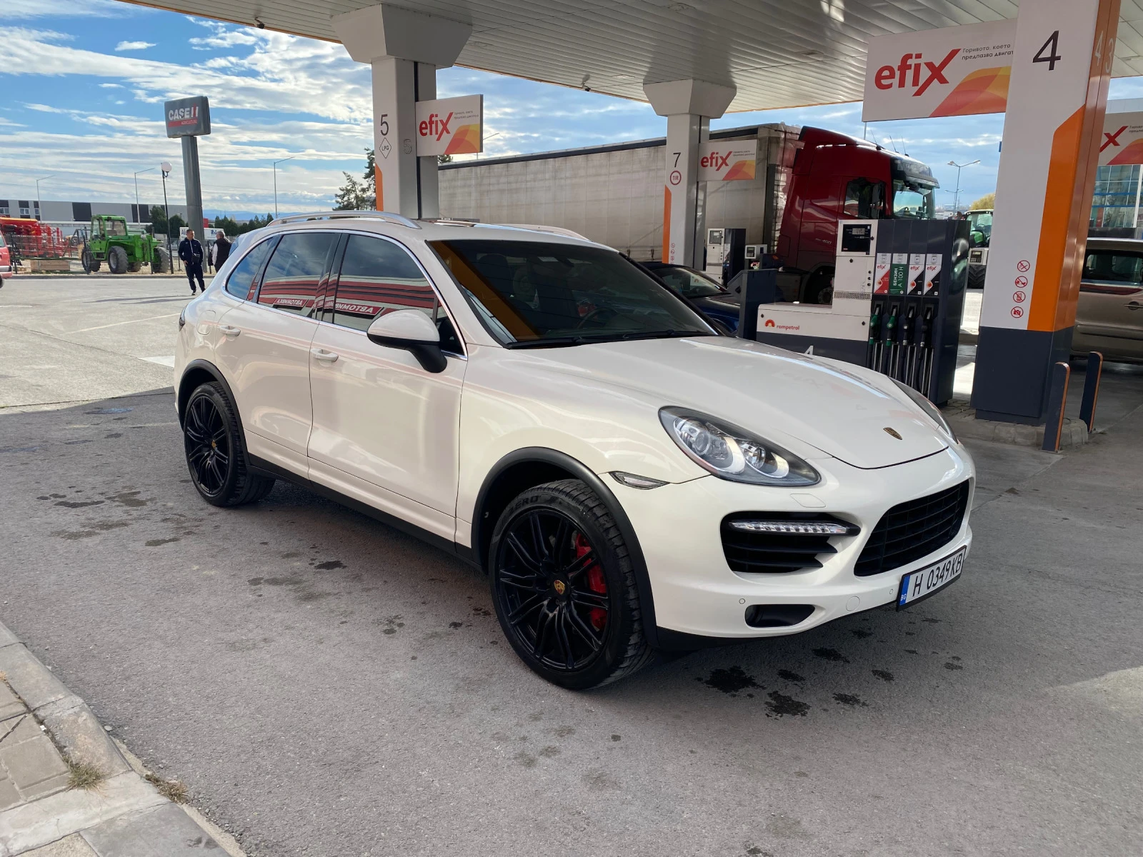 Porsche Cayenne Turbo - изображение 2