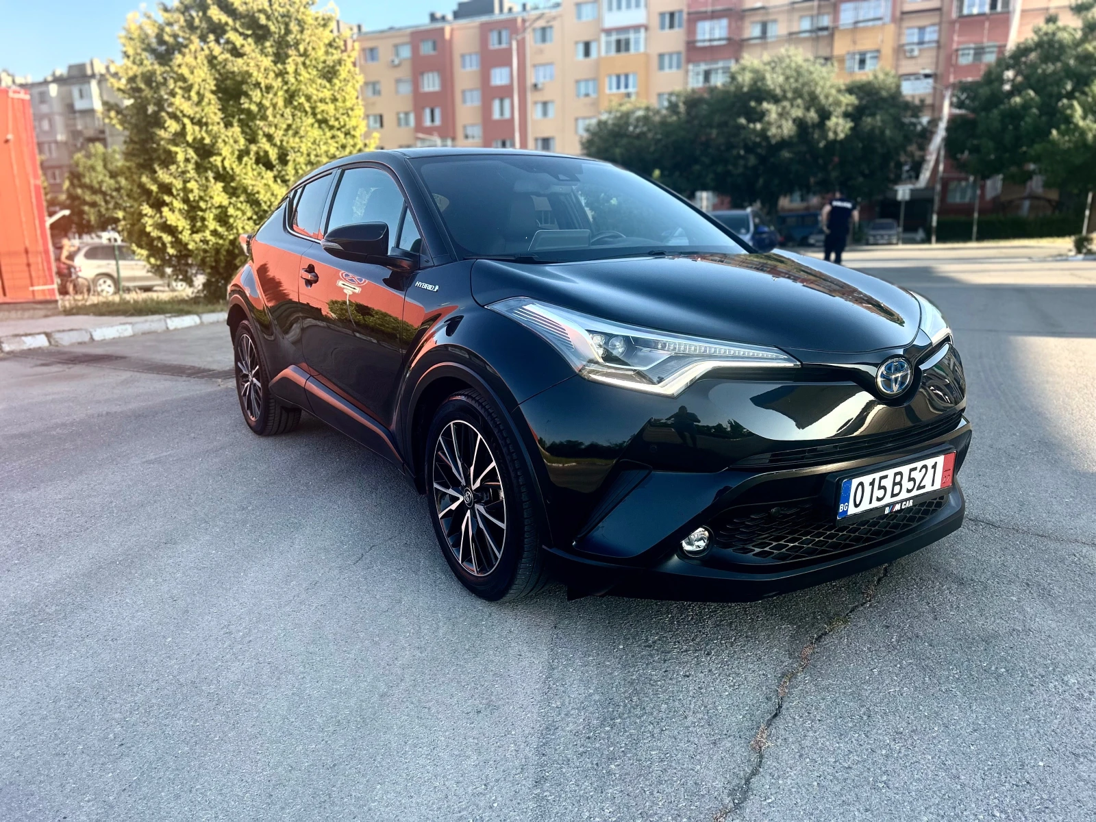 Toyota C-HR LED-Кожен салон-Нави-Камера-130000км-Италия! - изображение 3