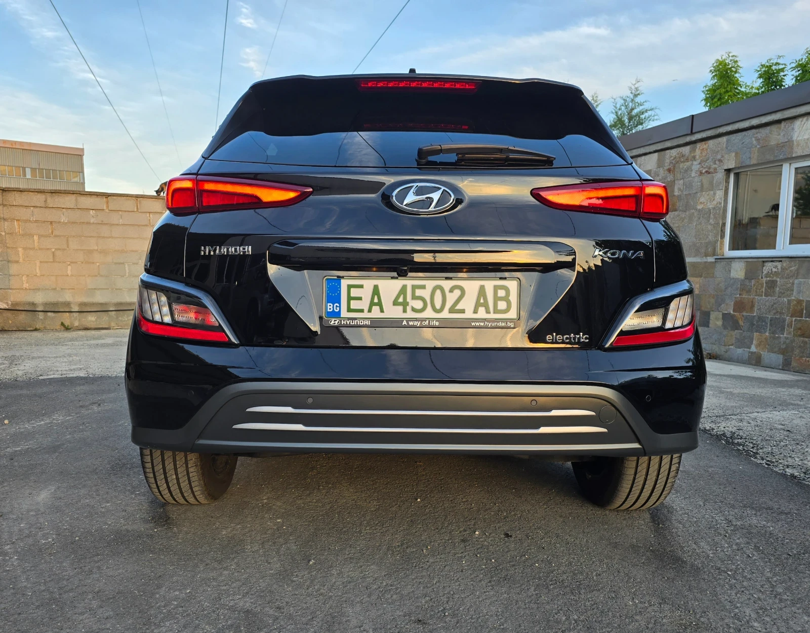Hyundai Kona 64 kWh  204 к.с - изображение 6
