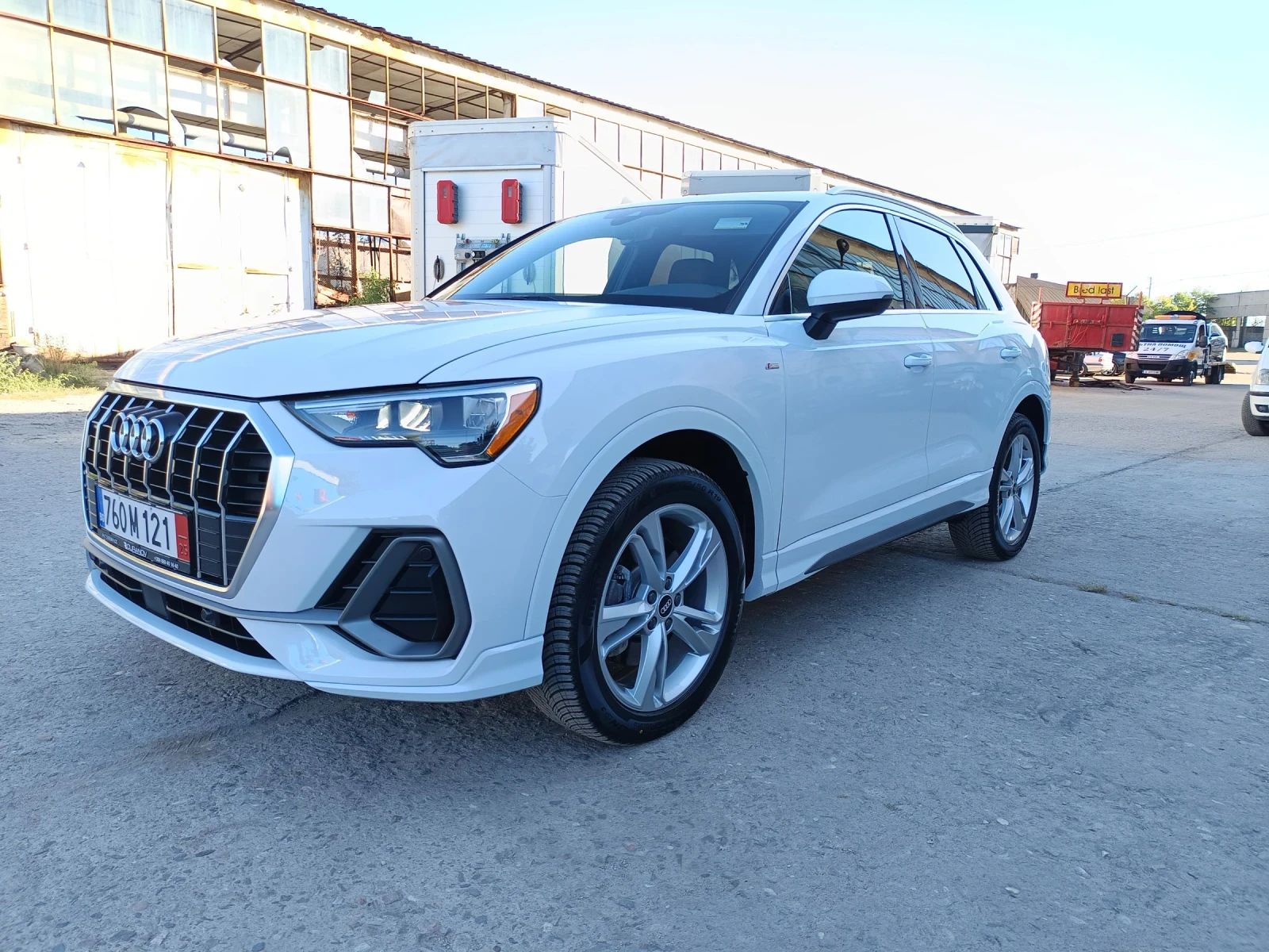 Audi Q3 S-line - изображение 2