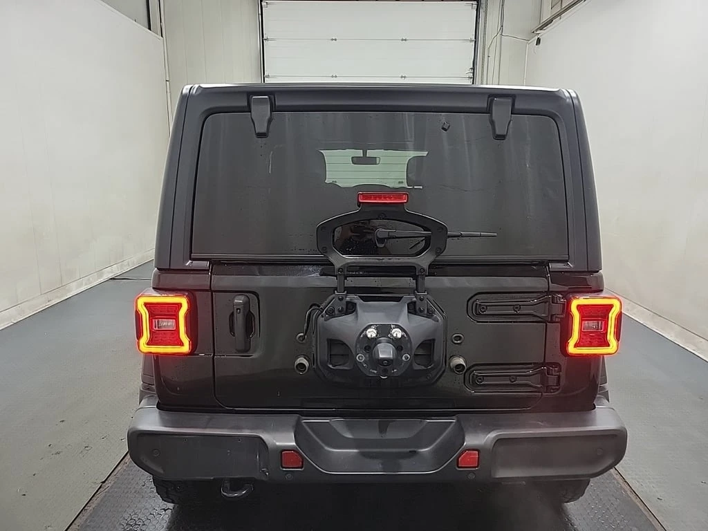 Jeep Wrangler * UNLIMITED SAHARA 80TH ANNIVERSARY * CARFAX * БЕЗ - изображение 6