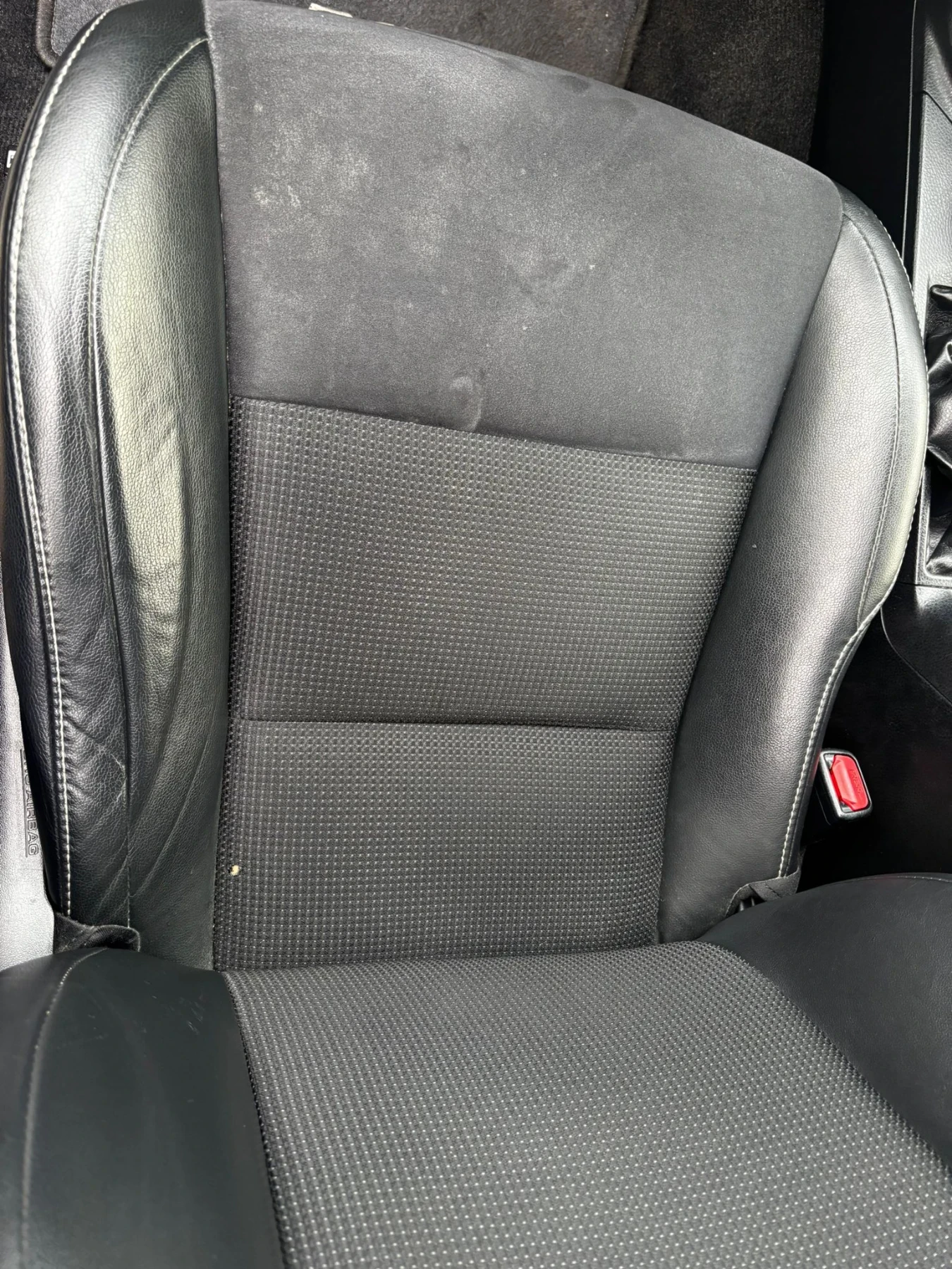 Toyota Rav4 2.0 D4D 143 KC EURO 6B EXECUTIVE ВСИЧКИ ЕКСТРИ - изображение 8