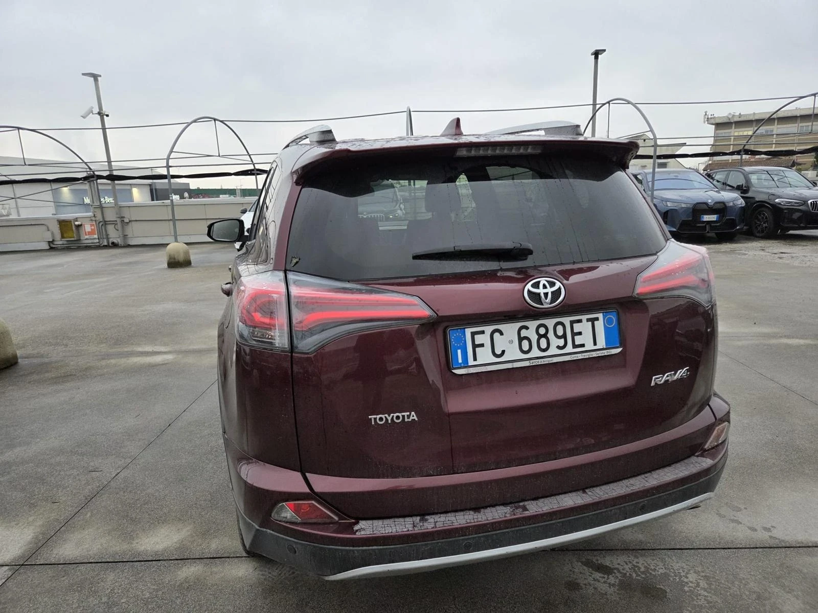 Toyota Rav4 2.0 D4D 143 KC EURO 6B EXECUTIVE ВСИЧКИ ЕКСТРИ - изображение 4