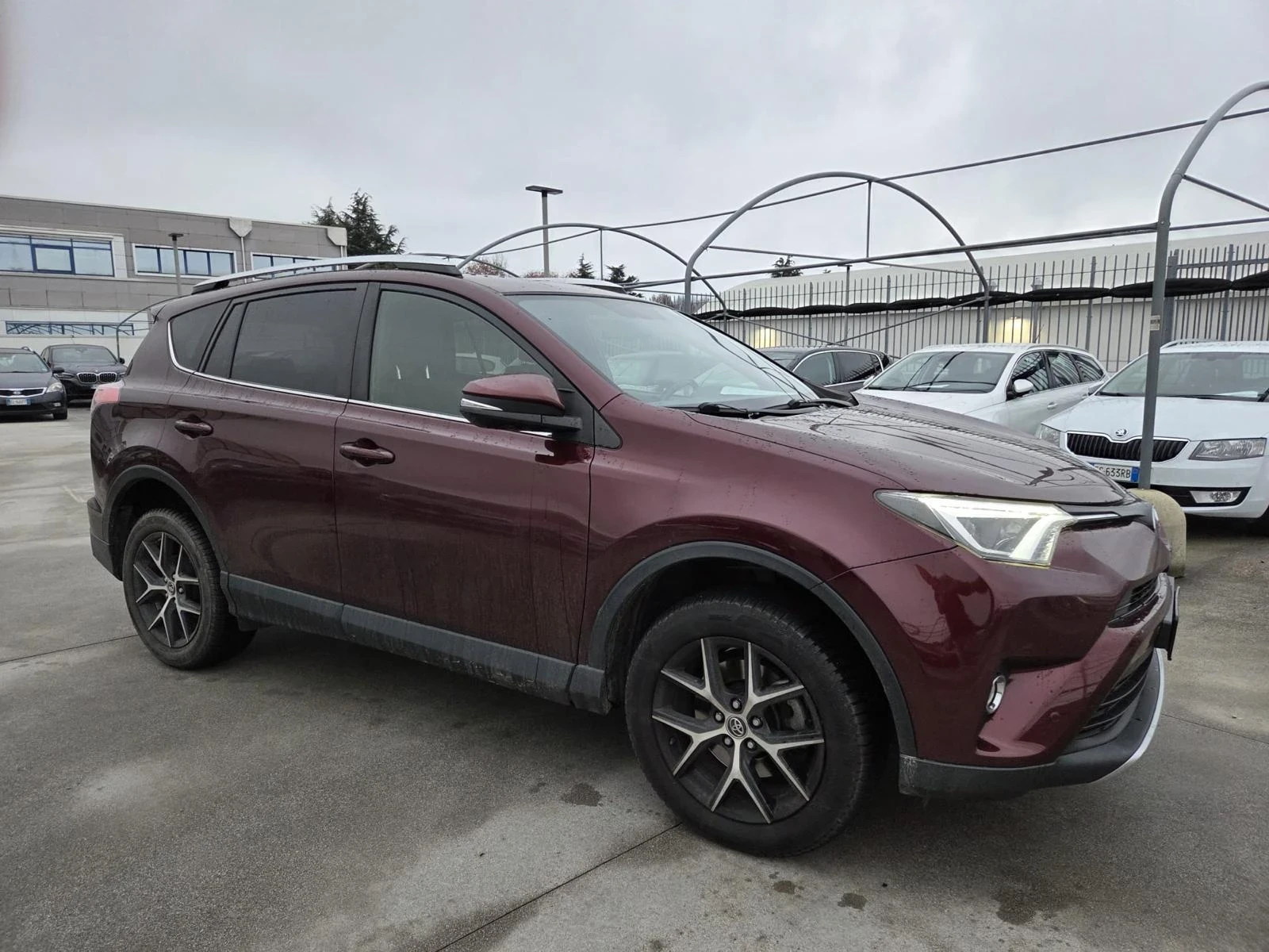 Toyota Rav4 2.0 D4D 143 KC EURO 6B EXECUTIVE ВСИЧКИ ЕКСТРИ - изображение 2