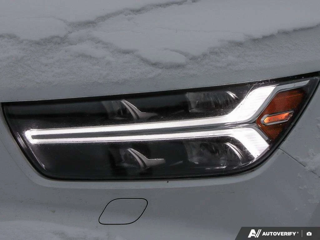 Volvo XC40 * R Design * CARFAX * ЦЕНА ДО БГ - изображение 3