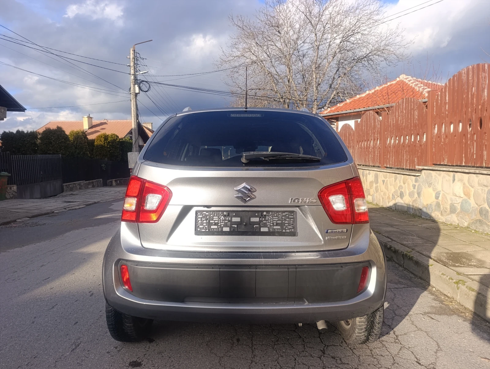 Suzuki Ignis 4x4 hybrid  - изображение 5