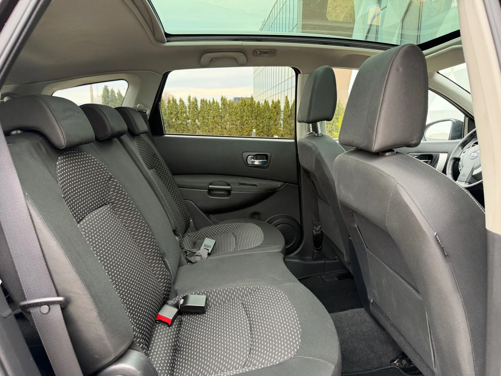 Nissan Qashqai + 2 4x4 2.0i 140 kc. 6+ 1 panorama avtomat  | Mobile.bg � ����������� 14