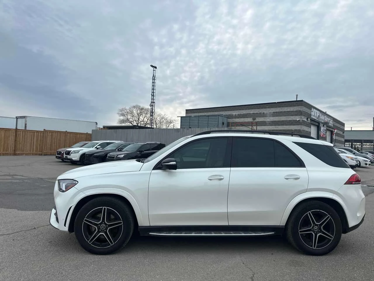 Mercedes-Benz GLE 450 | DISTRONIC | 360 | HUD | ОБДУХВАНЕ | BURMESTER | , снимка 2 - Автомобили и джипове - 54723724